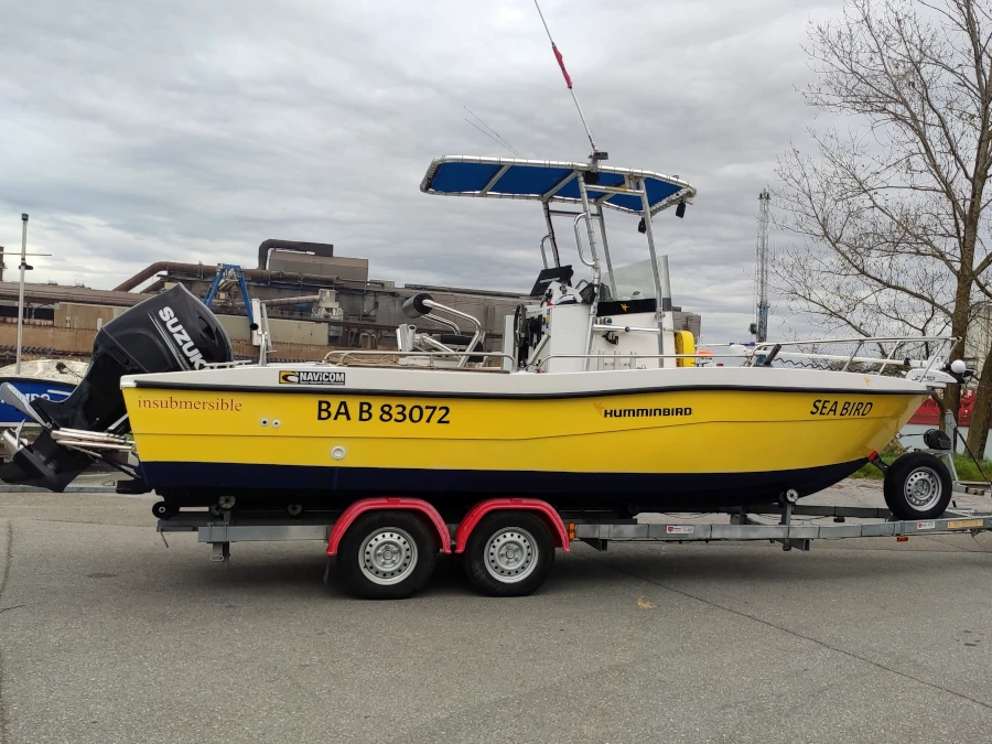 open jaune Tracker guide de pêche en mer au pays basque